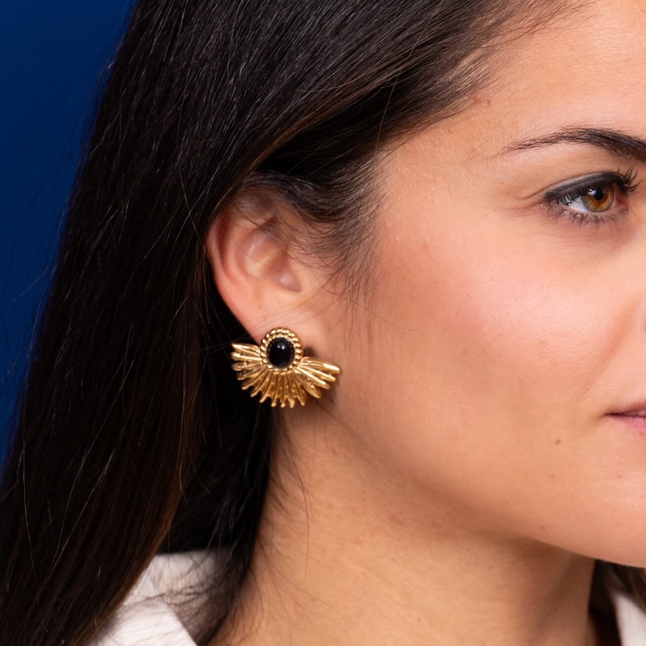 Boucles d'oreilles ethniques cabochon noir Maddy | Acier inoxydable