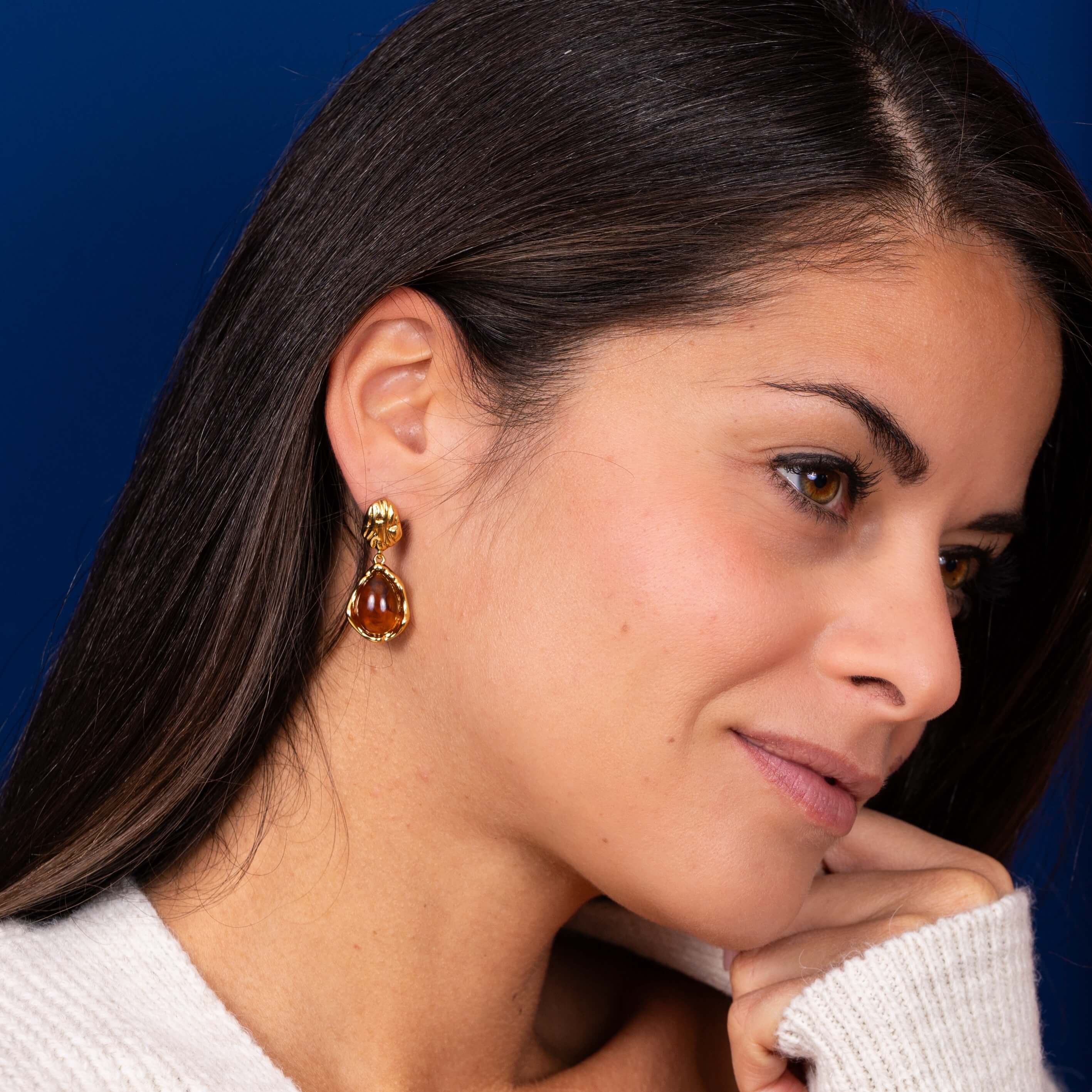 Boucles d'oreilles pendantes Ambre | Acier inoxydable et résine