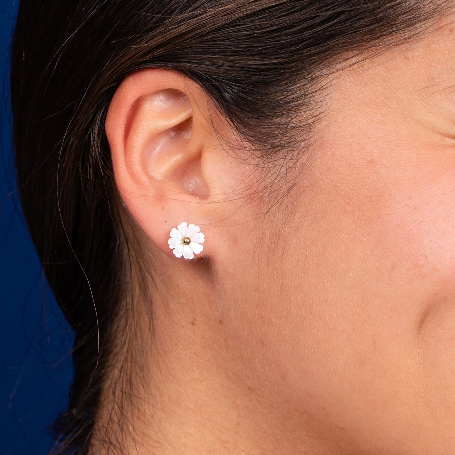 Boucles d'oreilles puces fleurs Annouck | Acier inoxydable et résine