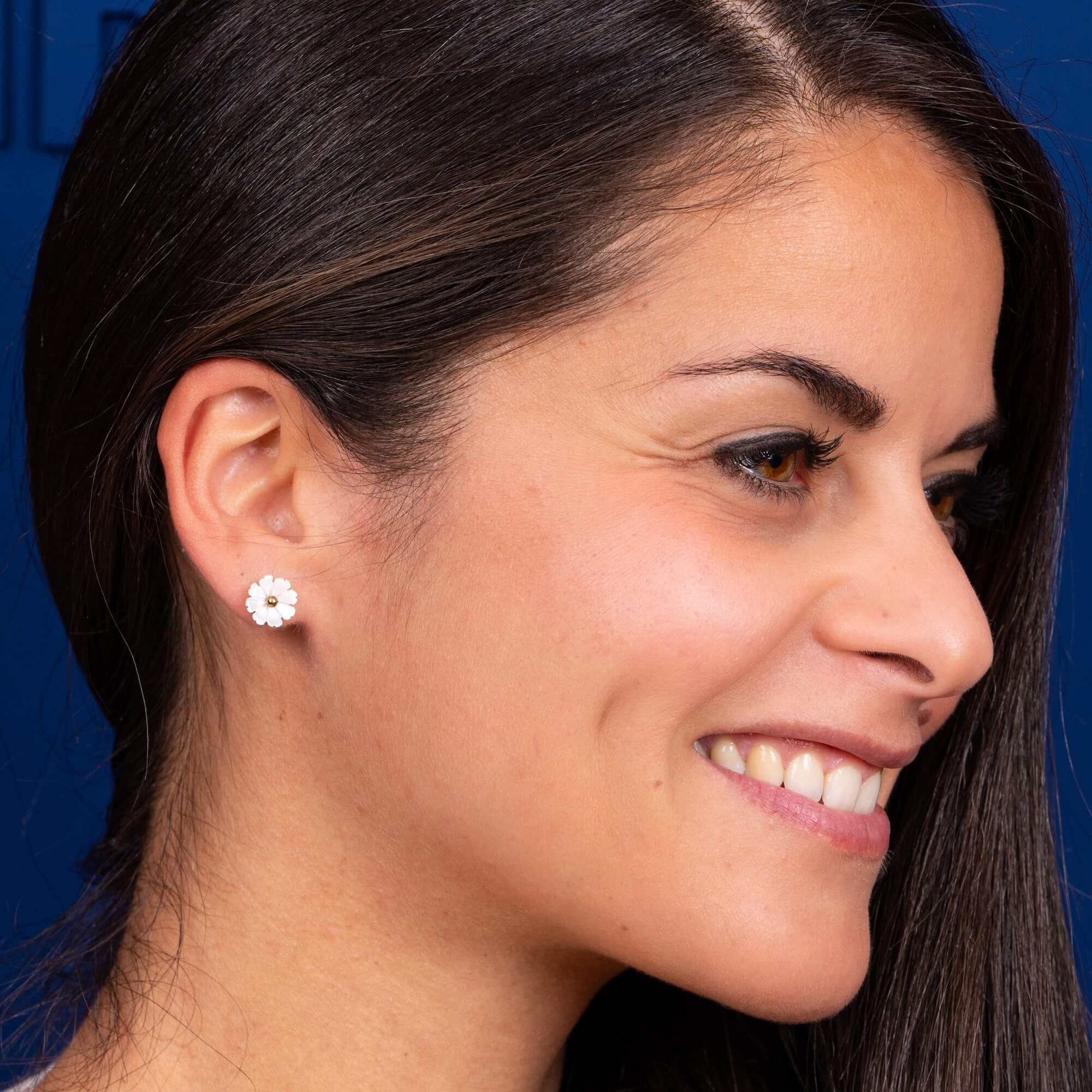 Boucles d'oreilles puces fleurs Annouck | Acier inoxydable et résine