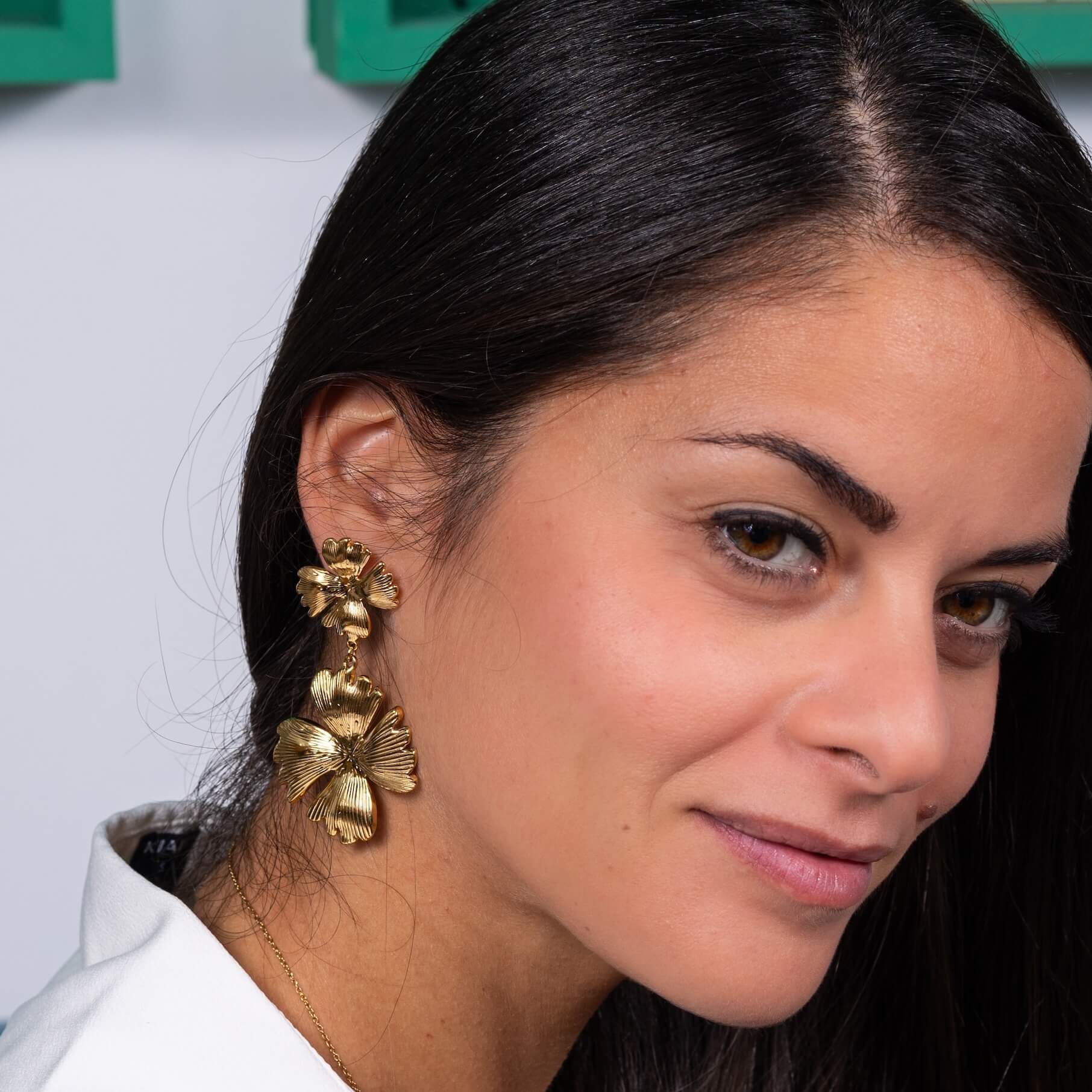 Boucles d'oreilles pendantes fleur Madeleine | Acier inoxydable