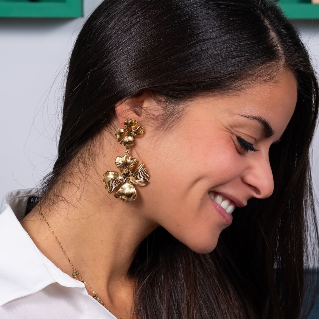 Boucles d'oreilles pendantes fleur Madeleine | Acier inoxydable